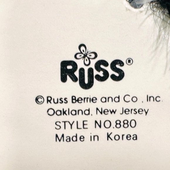 Vintage Russ Berrie Penguin Fairbanks Caress Soft Pets Plush Toy with all Tags - Picture 7 of 9